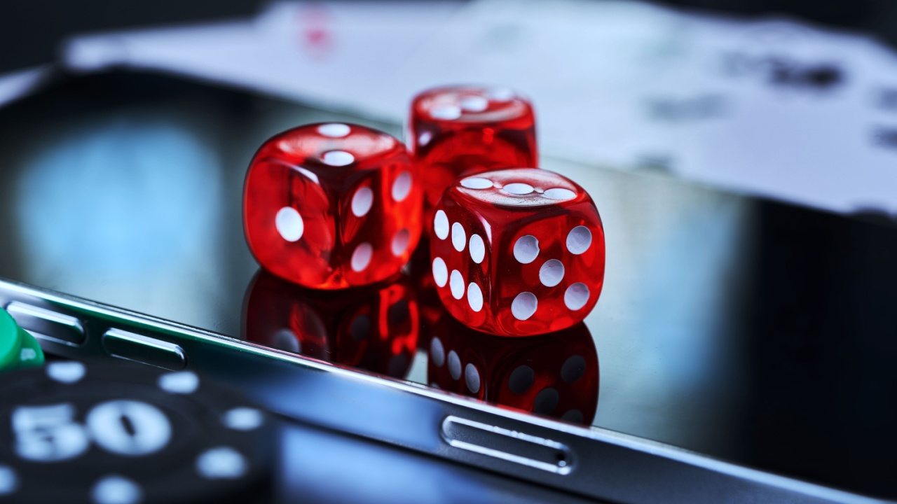 what is crash gambling